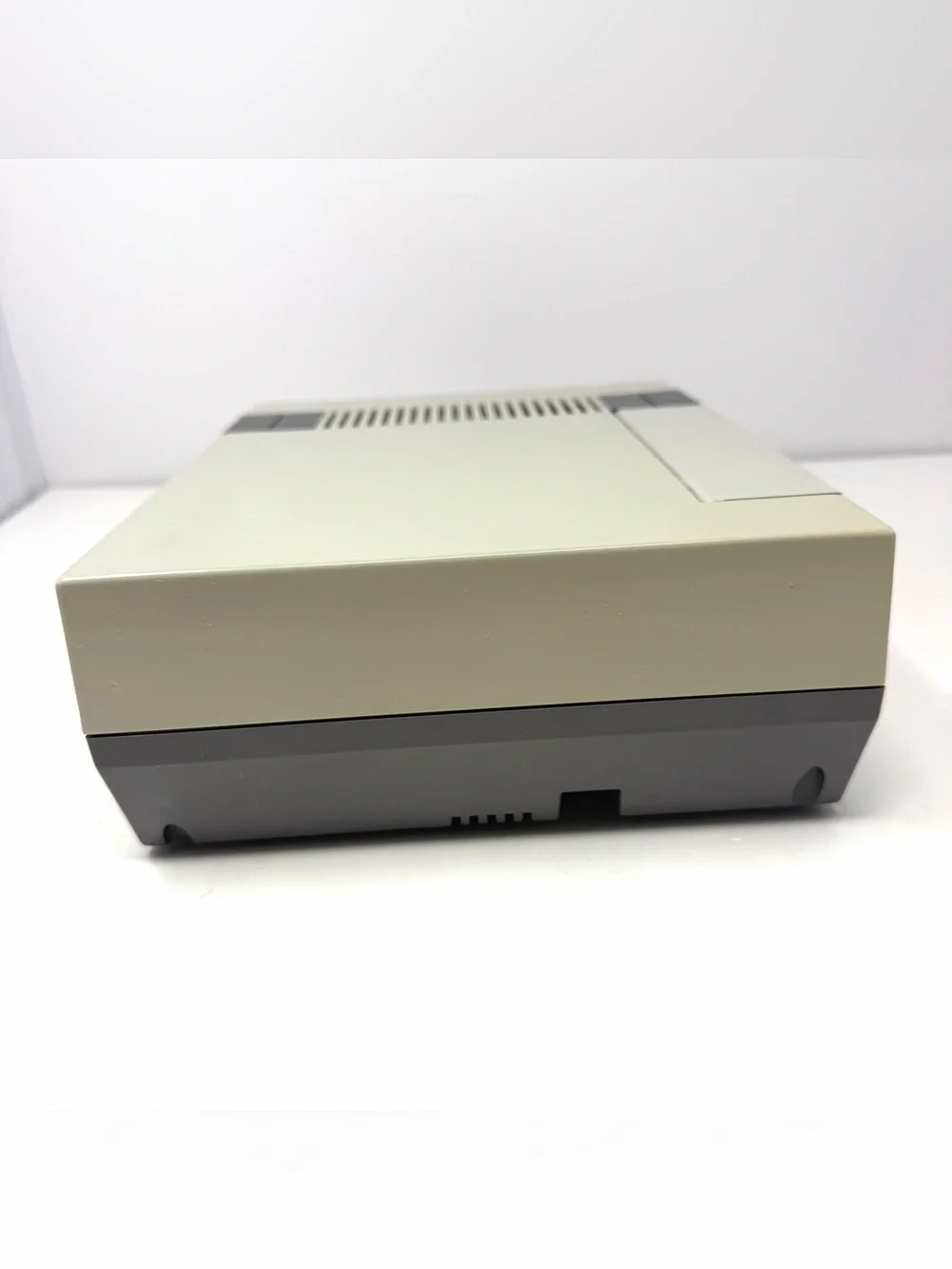 Nintendo Entertainment System Console NES-001 W/ 2 Controllers & Cords Working